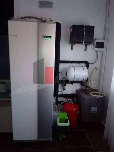 Coteana 2 case, teren, anexe, proprietate completa